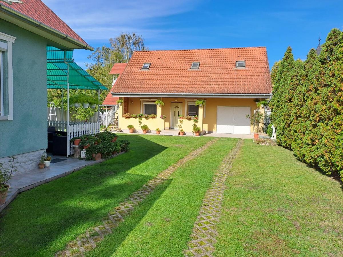 Bianka Apartman Balatonlelle Bagian luar foto